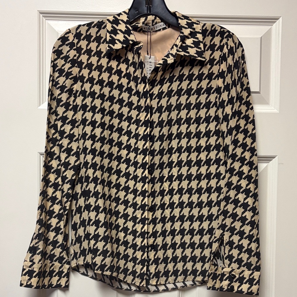 NWT Alice and Olive Silk Blouse